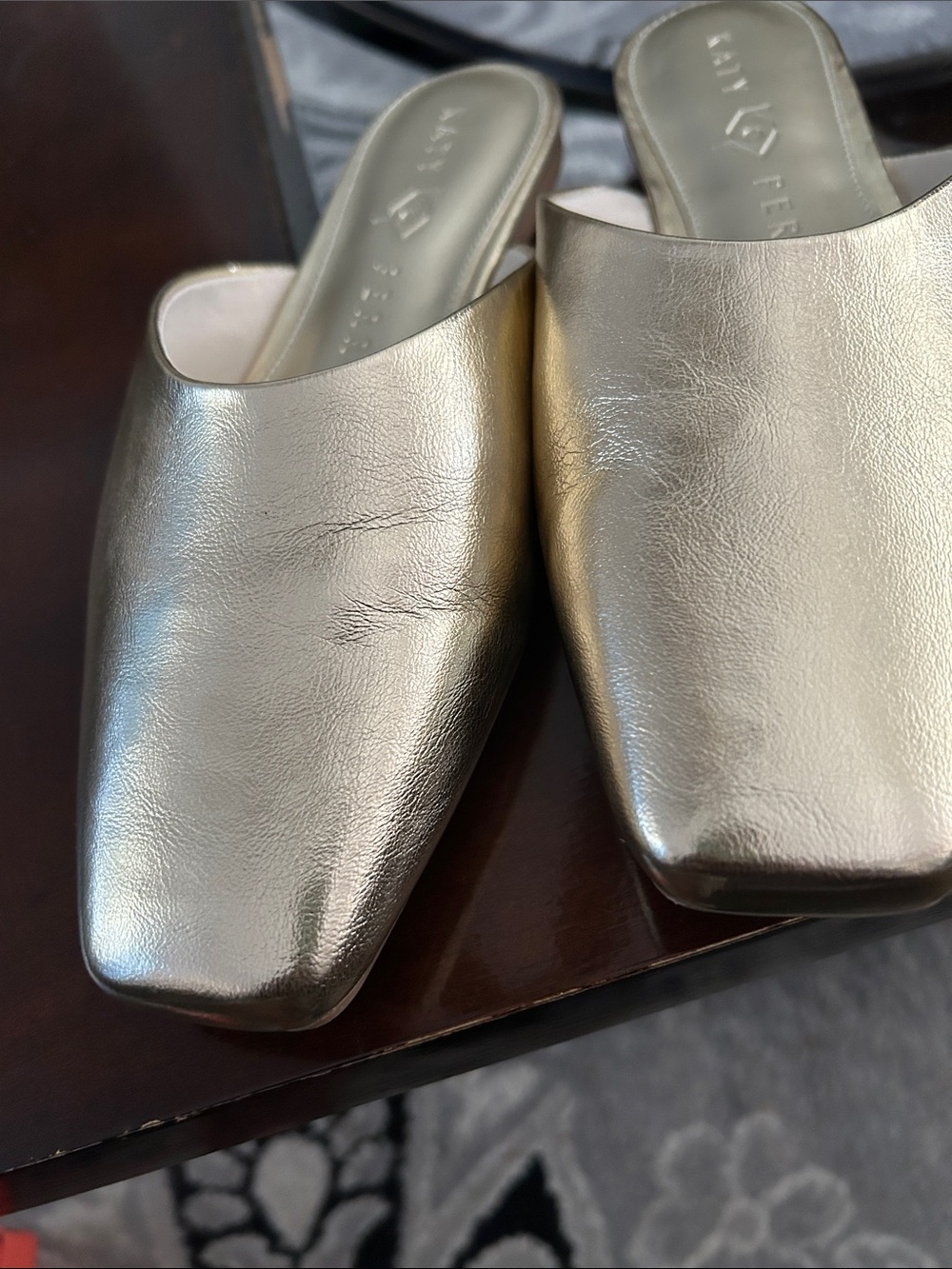 GOLD metallic size 9 Katy Perry slides slippers soft upper Faux Nappa narrow fit